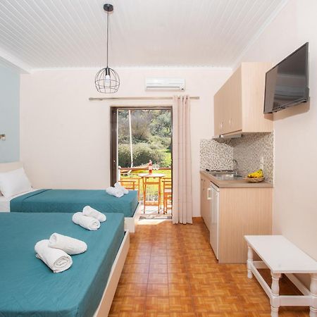 Eros Appartments กาลามิตซี ภายนอก รูปภาพ